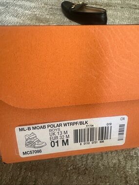 New In Box Merrell Boys Winter Boot